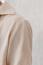 Camisa Capri - Beige Clásico + COLLAR GRATIS