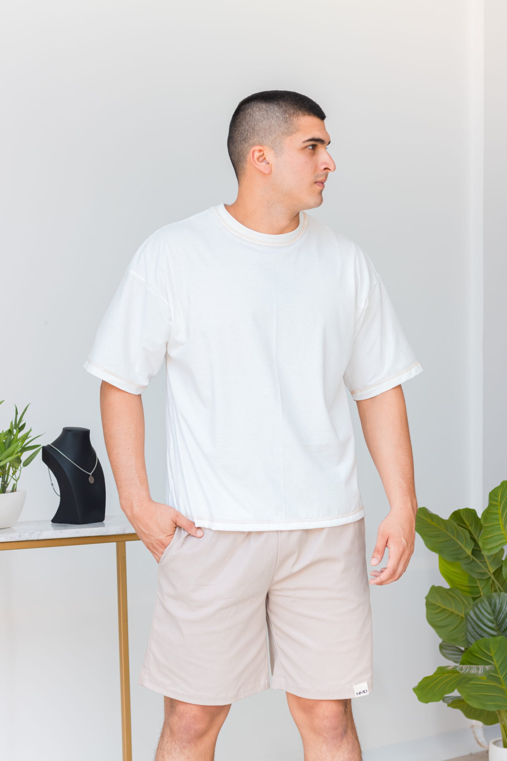BOXY TEE - WHITE