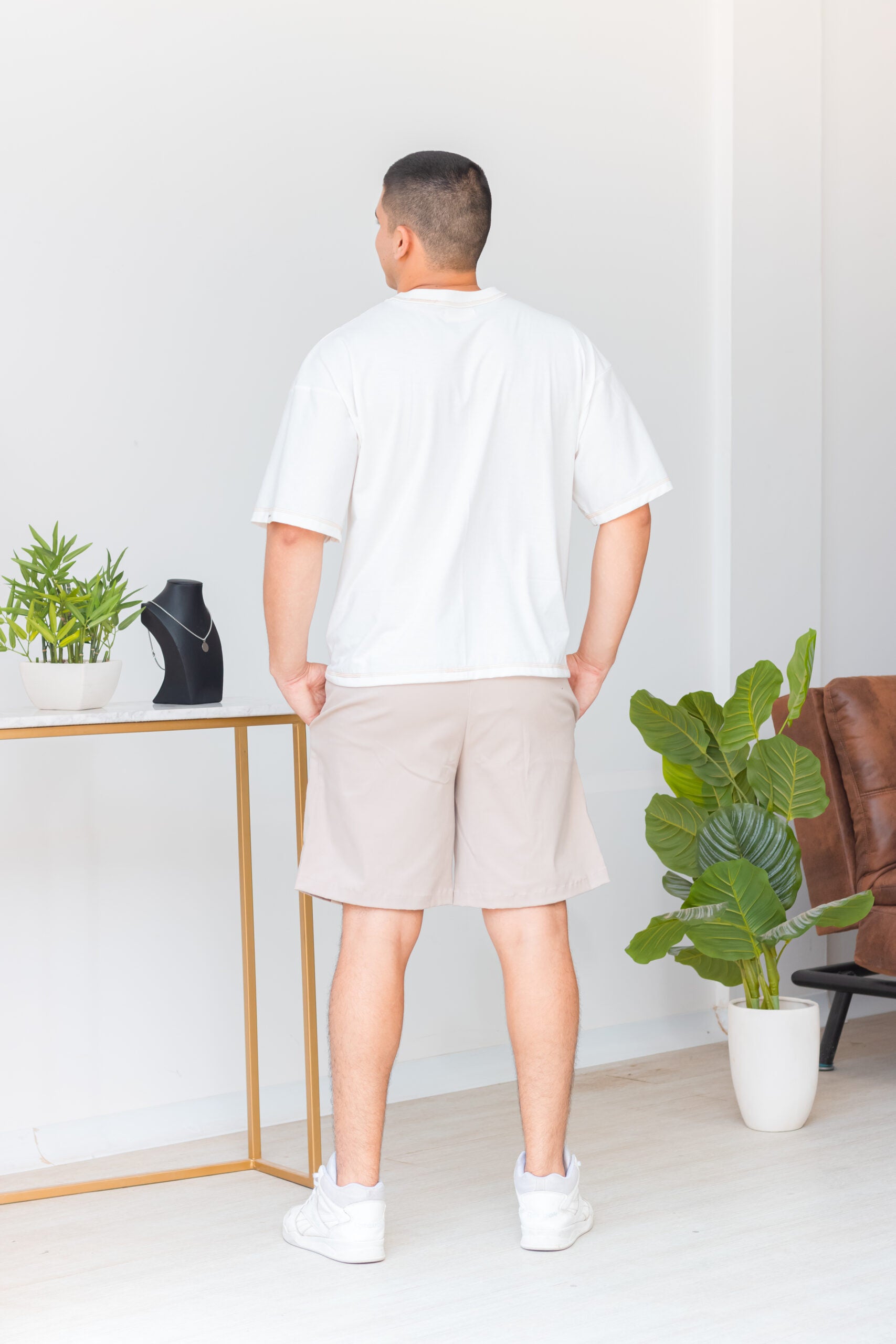 BOXY TEE - WHITE